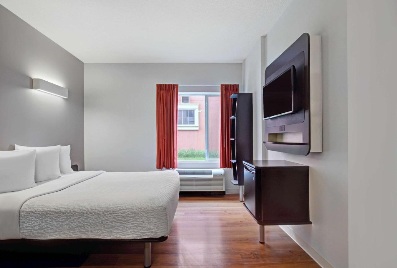 Motel 6 إيرداري المظهر الخارجي الصورة