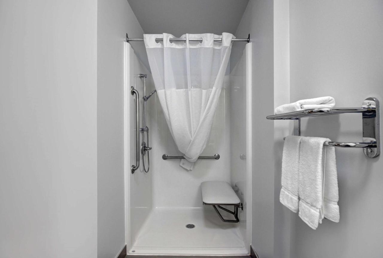 Motel 6 إيرداري المظهر الخارجي الصورة