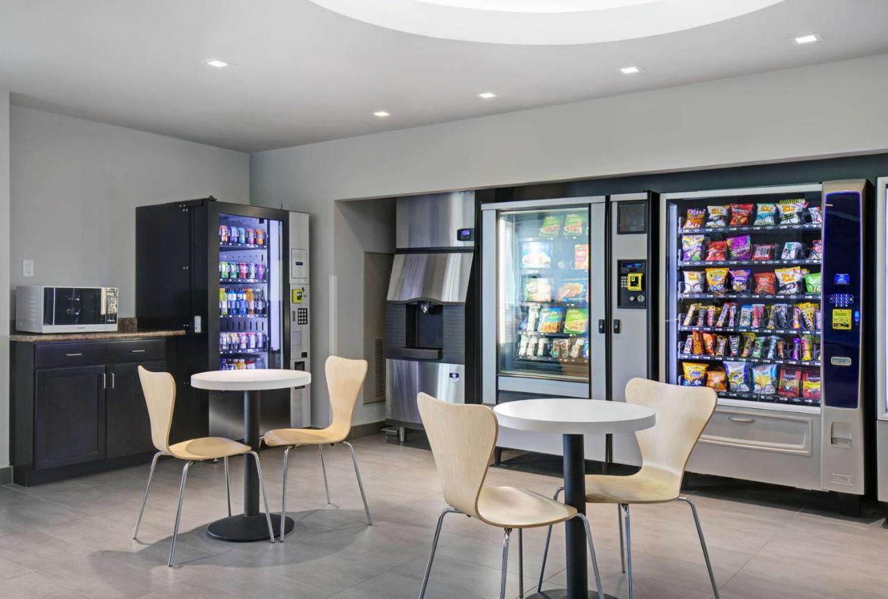 Motel 6 إيرداري المظهر الخارجي الصورة