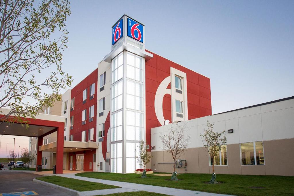 Motel 6 إيرداري المظهر الخارجي الصورة